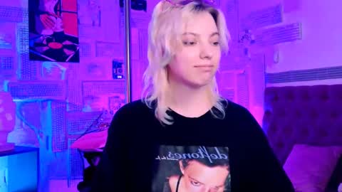 Rock stone online show from 9, 3, 2025