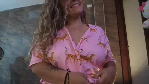 _rose_smith online show from 11, 4, 2026