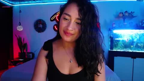 Snapshot of _santalove_ chatting on 8, 1, 2025  SantaLove  online show from 8, 1, 2025