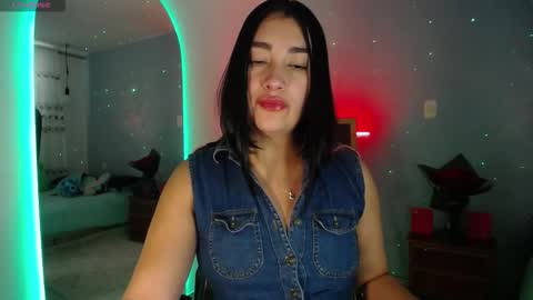 Snapshot of _santalove_ chatting on 16, 9, 2025  SantaLove  online show from 16, 9, 2025