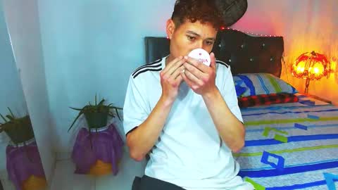 santi online show from 22, 3, 2026