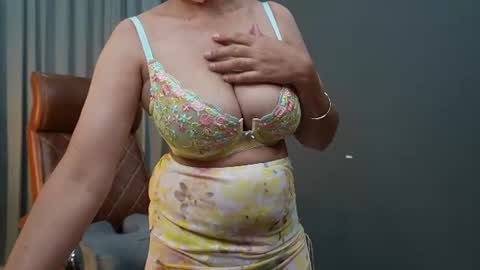 Snapshot of _savy_ chatting on 27, 6, 2026 Savreen online show from 27, 6, 2026