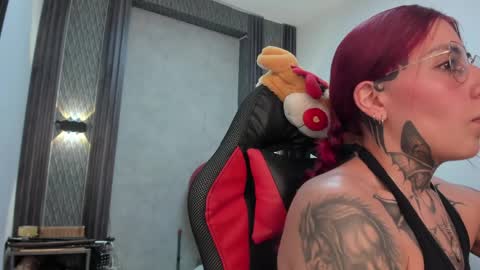 Selene online show from 6, 4, 2026