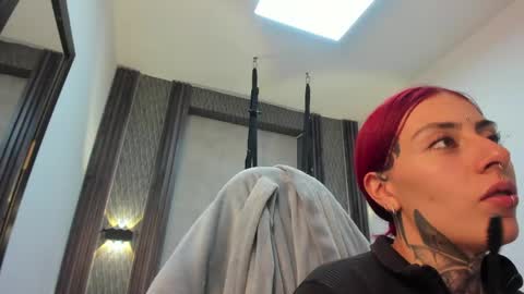 Snapshot of _selene_red chatting on 27, 5, 2026 Selene online show from 27, 5, 2026