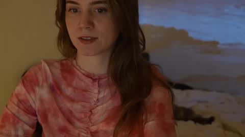 Snapshot of _sensualia_ chatting on 18, 12, 2025 Lia online show from 18, 12, 2025