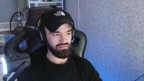 Ask me online show from 25, 11, 2025