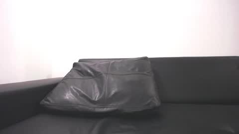 Juan Pablo-independent model online show from 26, 2, 2025