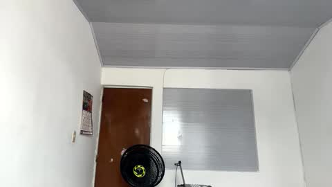 Juan Pablo-independent model online show from 3, 12, 2025