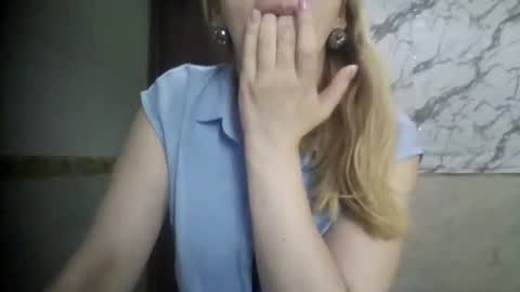 Snapshot of _sexyxsveta_ chatting on 10, 4, 2026 SexyXSveta online show from 10, 4, 2026