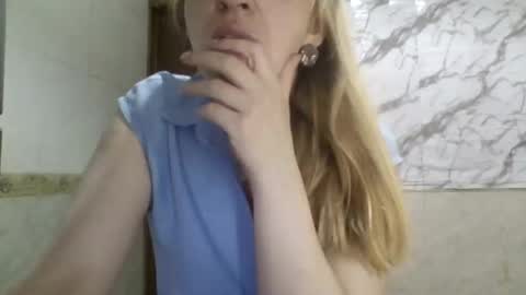 Snapshot of _sexyxsveta_ chatting on 30, 4, 2026 SexyXSveta online show from 30, 4, 2026