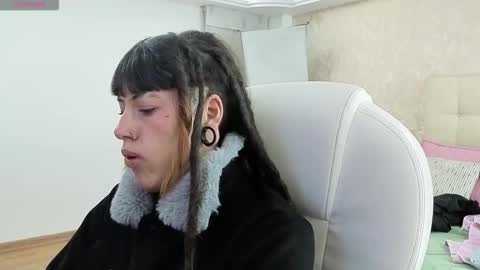 _sharlotte777 online show from 17, 12, 2025