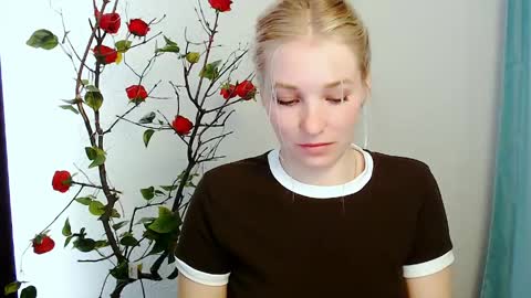 Snapshot of _snow_queen__ chatting on 29, 4, 2026 Rachel online show from 29, 4, 2026