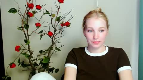 Snapshot of _snow_queen__ chatting on 29, 4, 2026 Rachel online show from 29, 4, 2026