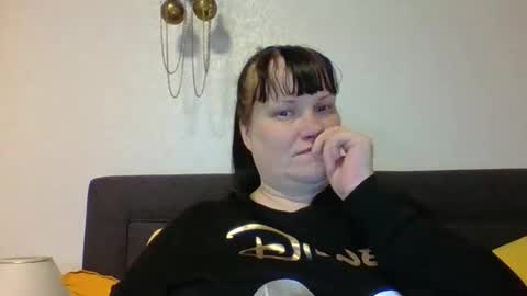 Snapshot of _squirty_pussyyy_ chatting on 14, 3, 2026 Melisa online show from 14, 3, 2026