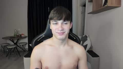 Snapshot of _stager_ chatting on 21, 11, 2025 MARKPVT IS OPEN online show from 21, 11, 2025