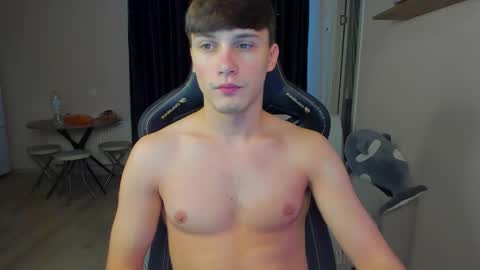 Snapshot of _stager_ chatting on 22, 12, 2025 MARKPVT IS OPEN online show from 22, 12, 2025