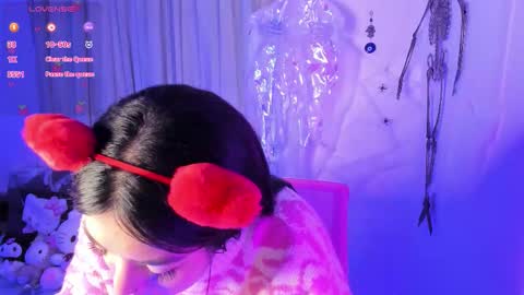 Snapshot of _strawberrycream chatting on 25, 10, 2025 Angela online show from 25, 10, 2025
