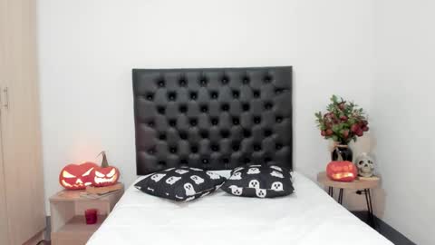 Sussi online show from 27, 10, 2025