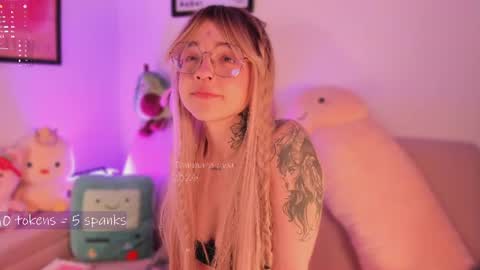 Snapshot of _tammarra_ chatting on 10, 7, 2026 _tammarra_ online show from 10, 7, 2026