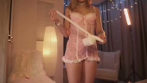 Snapshot of _teasecake_ chatting on 15, 1, 2026 Annie online show from 15, 1, 2026