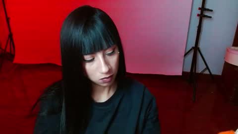 Snapshot of _the_dark_side_of_the_moon_ chatting on 5, 11, 2025 _the_dark_side_of_the_moon_ online show from 5, 11, 2025