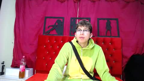 Snapshot of _thomas_hot_ chatting on 15, 2, 2025 Thomas online show from 15, 2, 2025