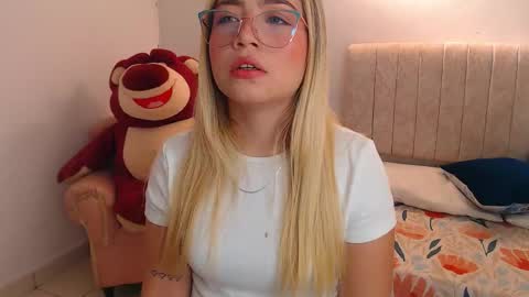 Snapshot of _tiffany1 chatting on 28, 2, 2026 _tiffany1 online show from 28, 2, 2026