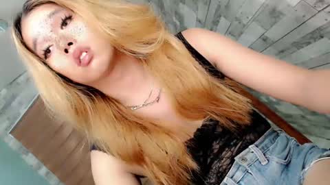 Iam Alex online show from 17, 2, 2025