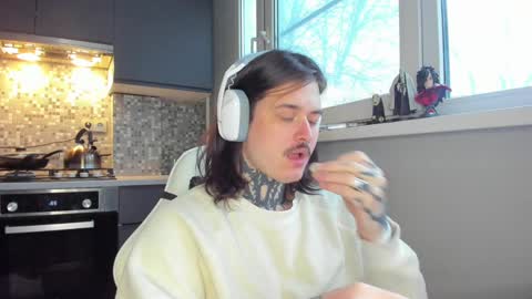 _torfin_ online show from 11, 2, 2025