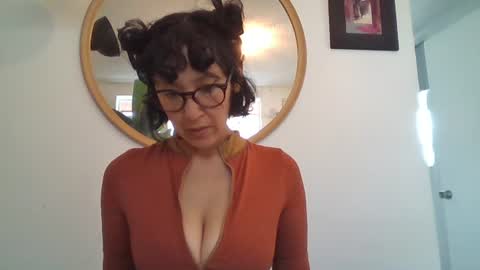 Snapshot of _tutti_frutti_ chatting on 7, 7, 2026 _tutti_frutti_ online show from 7, 7, 2026