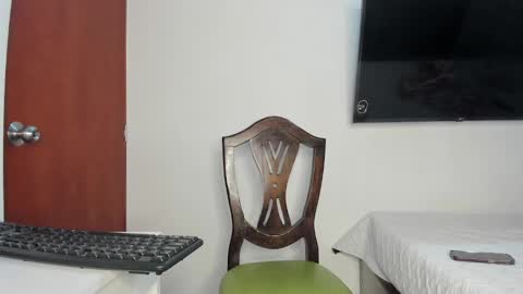 _valentina_69 online show from 7, 6, 2026