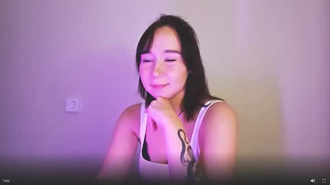 Snapshot of _velvetvibe_ chatting on 17, 9, 2025 Mia online show from 17, 9, 2025