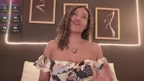 Snapshot of _victoria_hills chatting on 16, 10, 2025 Victoria online show from 16, 10, 2025