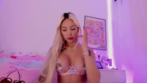   online show from 21, 2, 2025