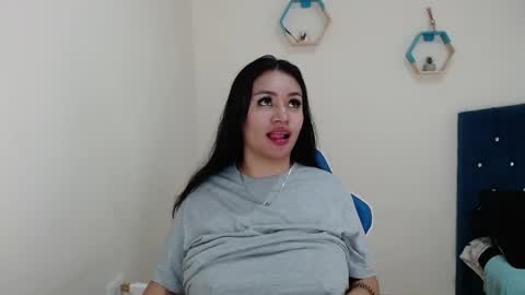 Snapshot of _vitoria1 chatting on 12, 3, 2025 Victoria online show from 12, 3, 2025
