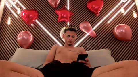 Snapshot of _white_fox_ chatting on 15, 2, 2025 white fox online show from 15, 2, 2025