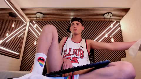 Snapshot of _white_fox_ chatting on 21, 2, 2025 white fox online show from 21, 2, 2025