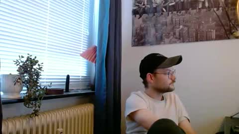 _whoisthatguy_ online show from 21, 10, 2025