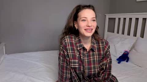 _wild_beauty_ online show from 7, 11, 2025