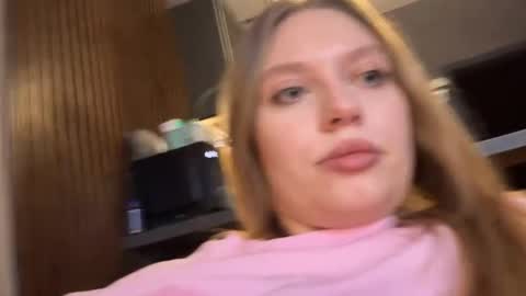 Snapshot of _your_little_devil_ chatting on 3, 4, 2026 _your_little_devil_ online show from 3, 4, 2026