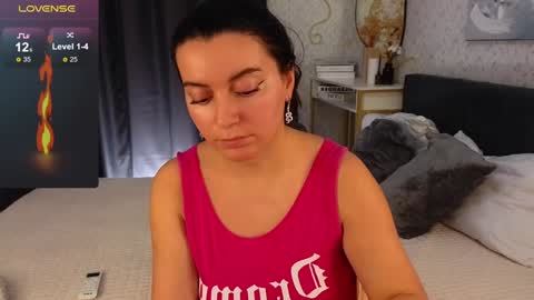 Snapshot of _your_sweetdream chatting on 4, 1, 2025 Jasmine online show from 4, 1, 2025