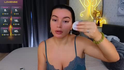 Snapshot of _your_sweetdream chatting on 11, 1, 2025 Jasmine online show from 11, 1, 2025