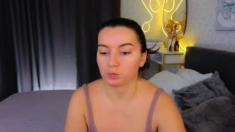 Snapshot of _your_sweetdream chatting on 5, 2, 2025 Jasmine online show from 5, 2, 2025
