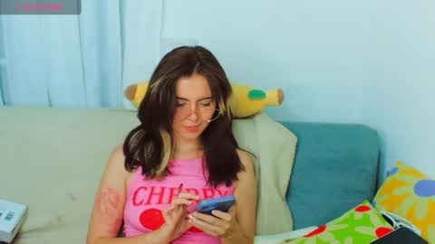 _yourcherrybomb online show from 23, 1, 2025