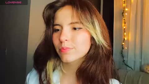 _yourcherrybomb online show from 8, 2, 2025