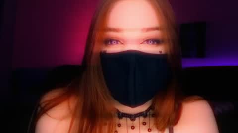 Snapshot of _yourwetdreams_ chatting on 6, 7, 2026 Roxy online show from 6, 7, 2026