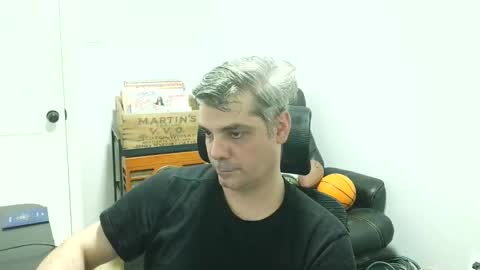 Snapshot of _zeus____ chatting on 18, 12, 2025 Zeus online show from 18, 12, 2025