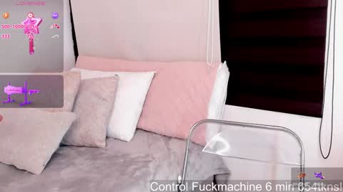 Snapshot of a__vanellopecute chatting on 7, 1, 2025 Alexandra online show from 7, 1, 2025