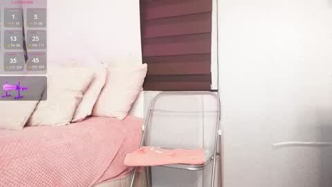 Snapshot of a__vanellopecute chatting on 2, 10, 2025 Alexandra online show from 2, 10, 2025