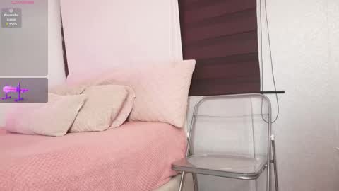 Snapshot of a__vanellopecute chatting on 17, 10, 2025 Alexandra online show from 17, 10, 2025